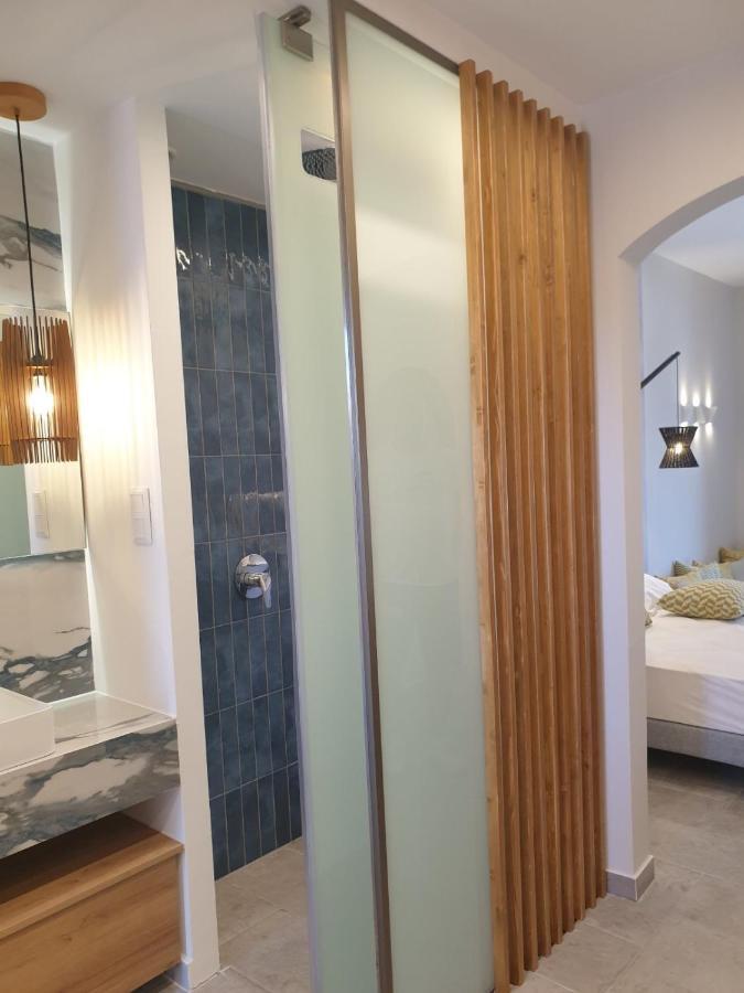 Vista Al Mare Luxury Apartments Gialova Exteriör bild